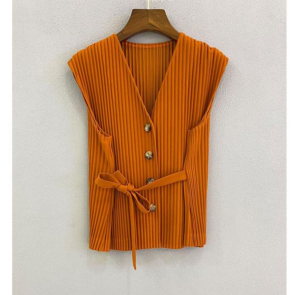 women's vests autumn miyak pleated womens vest fashion solid v-neck female waistcoat tide, Black;white
women's vests autumn miyak pleated womens vest fashion solid v-neck female waistcoat tide, Black;white