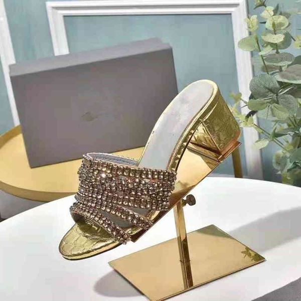 sandals luxury designer sandals women's summer thick high heel diamond fairy wind dew toe dating flip flop fashion 35-41 y6y4, Black
sandals luxury designer sandals women's summer thick high heel diamond fairy wind dew toe dating flip flop fashion 35-41 y6y4, Black
