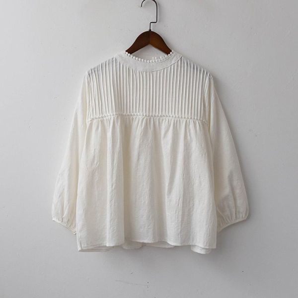 spring women's embroidery long sleeve solid color small fresh pleated thread baby shirt loose white t-shirt
spring women's embroidery long sleeve solid color small fresh pleated thread baby shirt loose white t-shirt