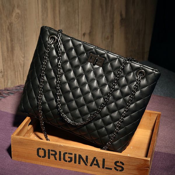 2021 bag fashion korean new large-capacity chain rhombic version retro trendy shoulder female portable of messenger gapuk
2021 bag fashion korean new large-capacity chain rhombic version retro trendy shoulder female portable of messenger gapuk