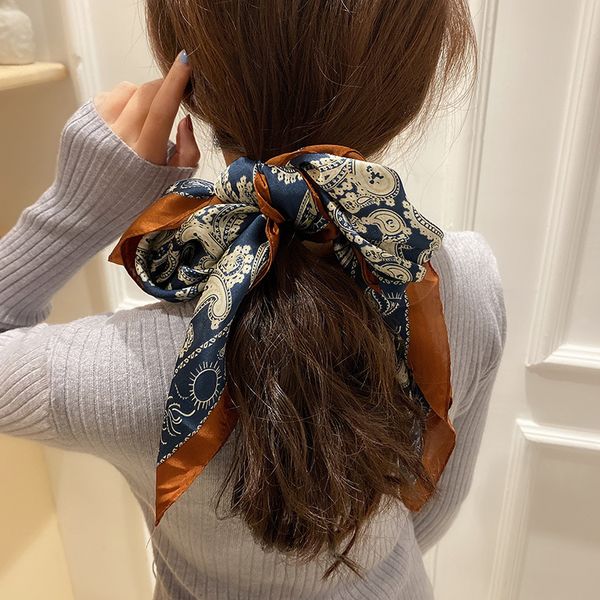 simple fashion antique printed small square scarf practical hair band fashion east gate temperament hair ornament girl, Golden;silver
simple fashion antique printed small square scarf practical hair band fashion east gate temperament hair ornament girl, Golden;silver