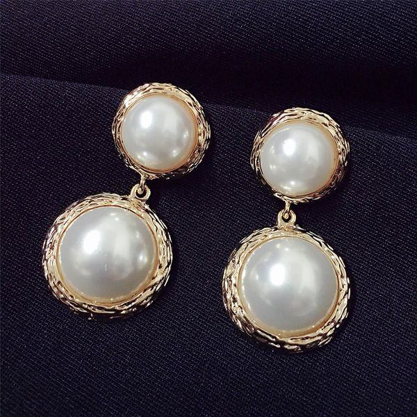 new exaggerated classic elegant pearl pendant stud earrings for women girls fashion luxury designer silver post, Golden;silver
new exaggerated classic elegant pearl pendant stud earrings for women girls fashion luxury designer silver post, Golden;silver