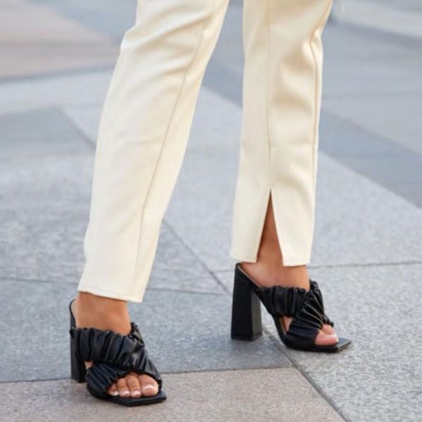 women's pleated slipper cross pu leather pumps high heels shoes big size summer 2021 peep toe slides ladies outdoor footwear slippers, Black
women's pleated slipper cross pu leather pumps high heels shoes big size summer 2021 peep toe slides ladies outdoor footwear slippers, Black