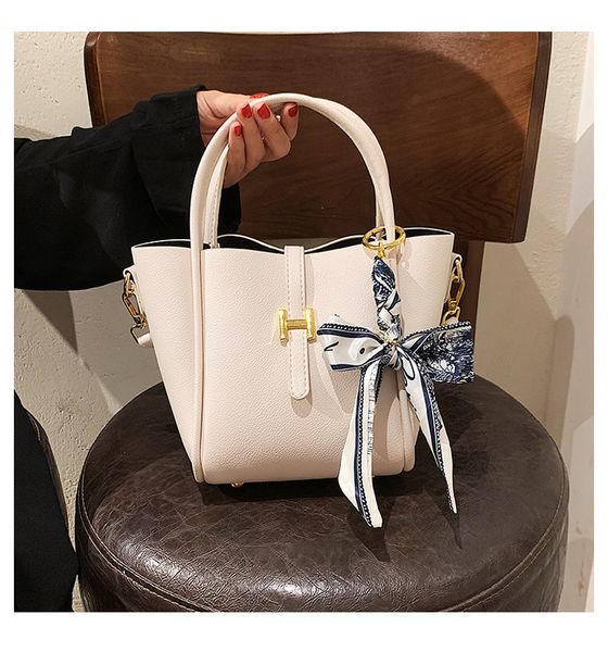 70% off factory store august broadband silk scarf messenger new trendy korean bucket single shoulder bag
70% off factory store august broadband silk scarf messenger new trendy korean bucket single shoulder bag