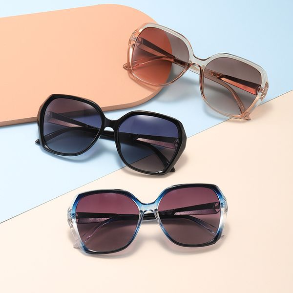 elegant ladies polarizing sunglasses sun shade uv400 proof fashion design palarised oversized driving cycling large framed rhinestone charmi, White;black
elegant ladies polarizing sunglasses sun shade uv400 proof fashion design palarised oversized driving cycling large framed rhinestone charmi, White;black