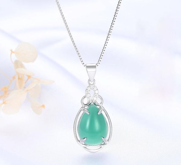 chains sterling silver green chalcedony pendant necklace women's summer fashion short collarbone chain mother's day gift
chains sterling silver green chalcedony pendant necklace women's summer fashion short collarbone chain mother's day gift