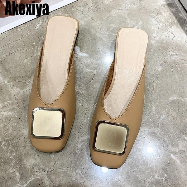 2021fashion pointed toe slippers women slip on mules gold buckle outsides slides elegant ladies sandal bc368, Black
2021fashion pointed toe slippers women slip on mules gold buckle outsides slides elegant ladies sandal bc368, Black