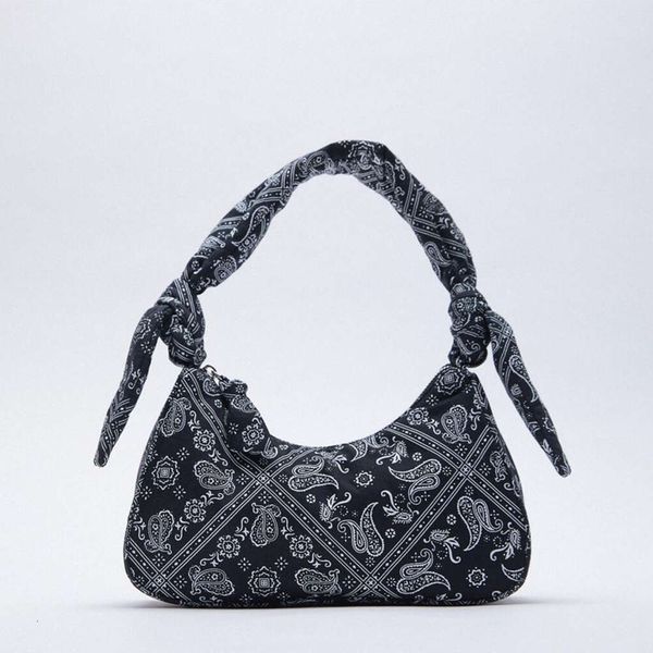 za women's bag 2021 early spring armpit black printed single shoulder 1640771004216
za women's bag 2021 early spring armpit black printed single shoulder 1640771004216