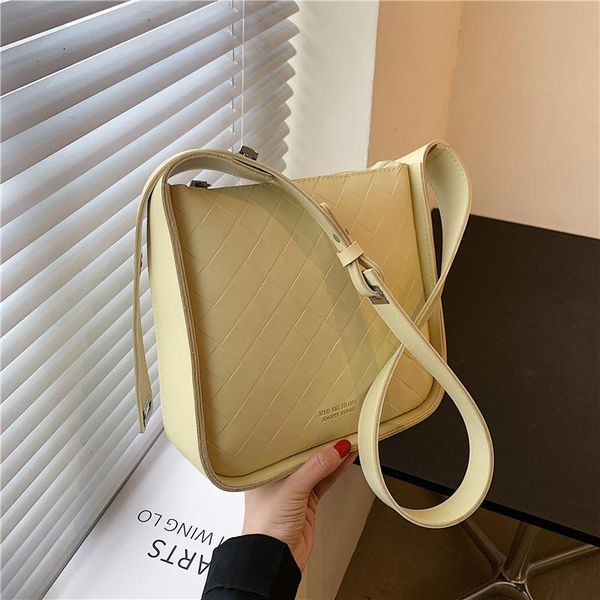 evening bags trendy woven bucket shoulder for women unique design wide strap small work ladies crossbody summer 2021
evening bags trendy woven bucket shoulder for women unique design wide strap small work ladies crossbody summer 2021