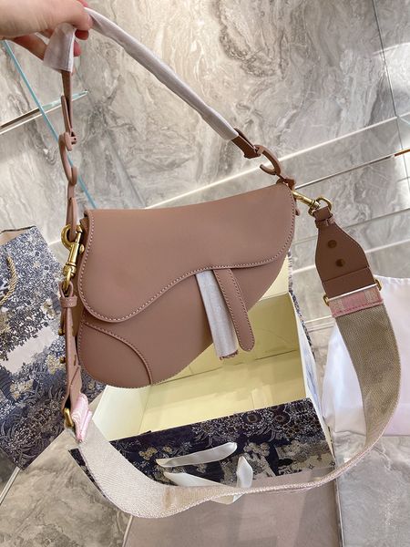 version designers womens saddle bags luxurys handbags letter shoulder bag genuine leather messenger fashion crossbody
version designers womens saddle bags luxurys handbags letter shoulder bag genuine leather messenger fashion crossbody