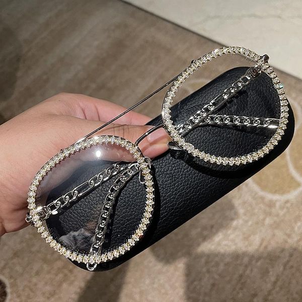 sunglasses fashion women vintage alloy chain rivet round eyeglasses luxury zricon diamond women's sun glasses oculos, White;black
sunglasses fashion women vintage alloy chain rivet round eyeglasses luxury zricon diamond women's sun glasses oculos, White;black