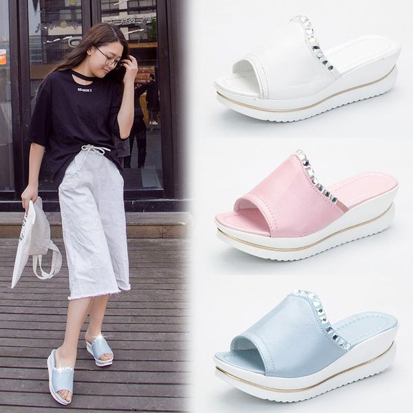 slippers 2021 fashion summer water drill a type of indoor tour women sandals fresh shoes wholesale, Black
slippers 2021 fashion summer water drill a type of indoor tour women sandals fresh shoes wholesale, Black