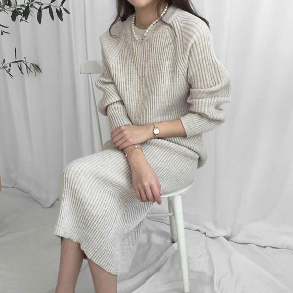 two piece dress 2021 women sweater 2 sets casual winter suits female solid long sleeve pullovers and knitted skirt, White
two piece dress 2021 women sweater 2 sets casual winter suits female solid long sleeve pullovers and knitted skirt, White