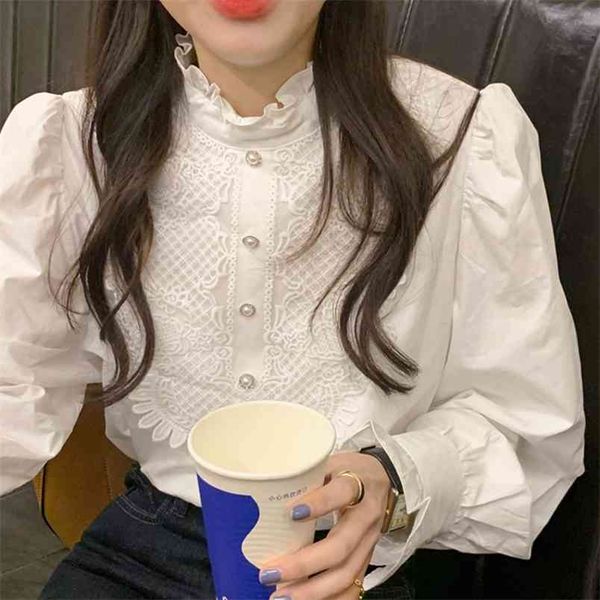 spring women sweet patchwork lace blouse single breasted pearl buttons stand collar loose long sleeve shirt 210427, White
spring women sweet patchwork lace blouse single breasted pearl buttons stand collar loose long sleeve shirt 210427, White