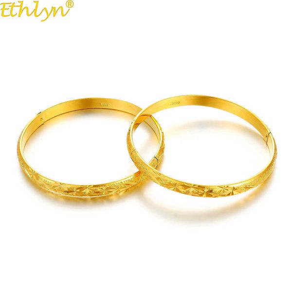ethlyn 2pcs/lot chinese yellow gold color openable bracelets bangles girls small size birthday new year gifts b153 q0717, Black
ethlyn 2pcs/lot chinese yellow gold color openable bracelets bangles girls small size birthday new year gifts b153 q0717, Black