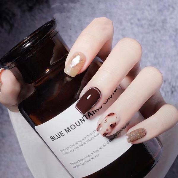 false nails 24pcs short coffin for women cute patch wearing fake nail clips autumn winter leopard print to, Red;gold
false nails 24pcs short coffin for women cute patch wearing fake nail clips autumn winter leopard print to, Red;gold