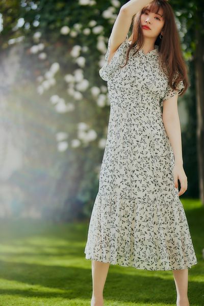 luxury cheongsam jinyazi xiaoyiyangcai is thin and improved cheongsam temperament drs 21117, Blue;red
luxury cheongsam jinyazi xiaoyiyangcai is thin and improved cheongsam temperament drs 21117, Blue;red