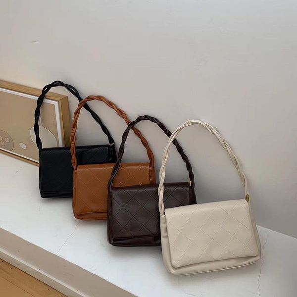 evening bags 2021 women's single shoulder handbag under armpit fashion trend temperament small square bag urban simplicity
evening bags 2021 women's single shoulder handbag under armpit fashion trend temperament small square bag urban simplicity