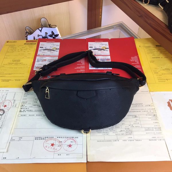 new luxury designers lady handbag classic saddle bag cowhide wallet fashion shoulder satchel diagonal multifunction canvas cowhide interior
new luxury designers lady handbag classic saddle bag cowhide wallet fashion shoulder satchel diagonal multifunction canvas cowhide interior