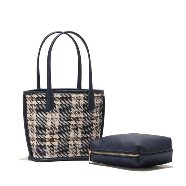 lattice handbag women's summer 2021 korean fashion fabric tote bag texture foreign style single shoulder bag
lattice handbag women's summer 2021 korean fashion fabric tote bag texture foreign style single shoulder bag