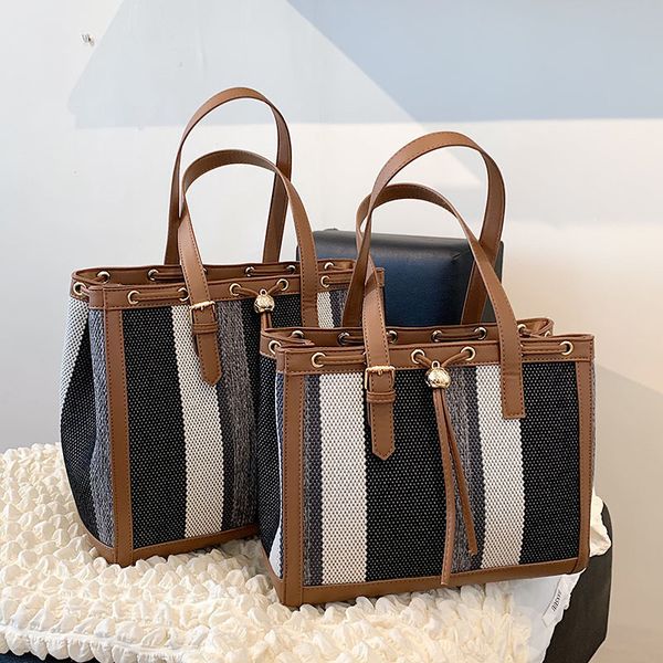 luxury handbags female 2021 autumn new portable single shoulder canvas stripe contrast color tote bag ryfs
luxury handbags female 2021 autumn new portable single shoulder canvas stripe contrast color tote bag ryfs