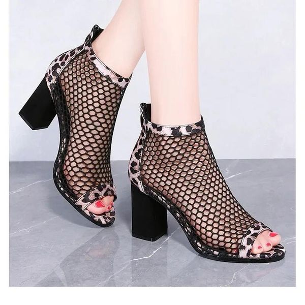 boots 2021 crazzy leopard mesh sandals women peep toe high heels summer lady elegant hollow out shoes woman black
boots 2021 crazzy leopard mesh sandals women peep toe high heels summer lady elegant hollow out shoes woman black