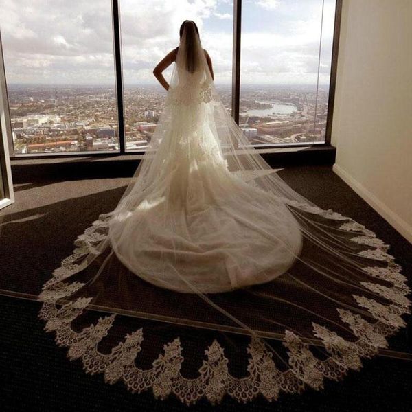 bridal veils beautiful appliqued lace edge 300cm long veil two layers white ivory bride wedding accessoire with comb, Black
bridal veils beautiful appliqued lace edge 300cm long veil two layers white ivory bride wedding accessoire with comb, Black