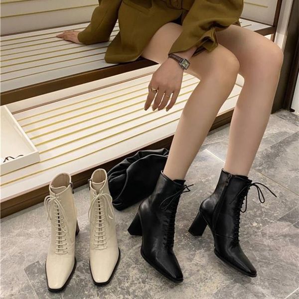 boots autumn and winter 2021 lace up square head thick heel middle short versatile high tube single, Black
boots autumn and winter 2021 lace up square head thick heel middle short versatile high tube single, Black
