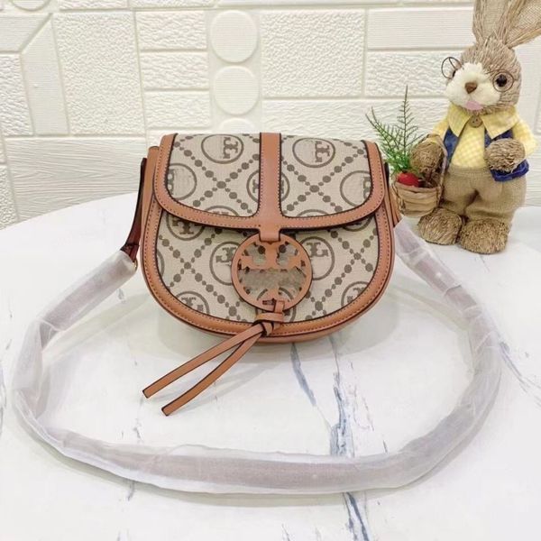 designer luxury storage bag canvas saddle casual one shoulder wild retro trend temperament female
designer luxury storage bag canvas saddle casual one shoulder wild retro trend temperament female