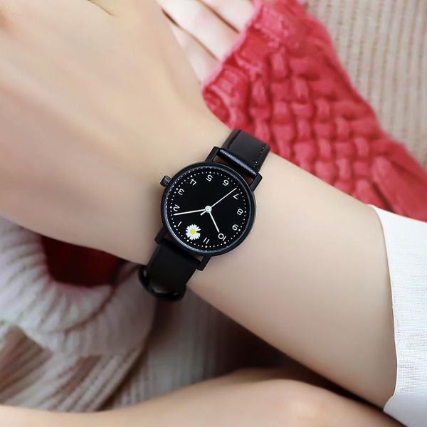 wristwatches small chrysanthemum fashion women watches black ladies quartz 2021 simple leather woman clock zegarek damski, Slivery;brown
wristwatches small chrysanthemum fashion women watches black ladies quartz 2021 simple leather woman clock zegarek damski, Slivery;brown