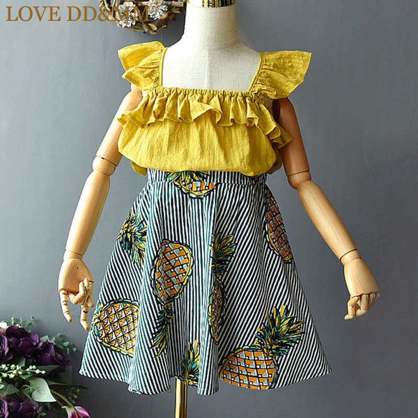 love dd&mm girls sets summer children's wear girls wooden ear straps shirt + pineapple print skirt two-piece suit 210715, White
love dd&mm girls sets summer children's wear girls wooden ear straps shirt + pineapple print skirt two-piece suit 210715, White