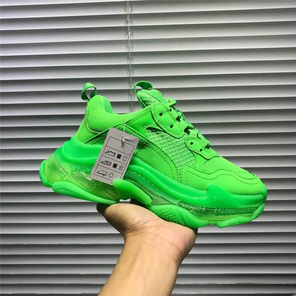 2022 luxury designer triple s dress shoes triple s flu green new sneakers runners trainers sneakers with box, Black
2022 luxury designer triple s dress shoes triple s flu green new sneakers runners trainers sneakers with box, Black