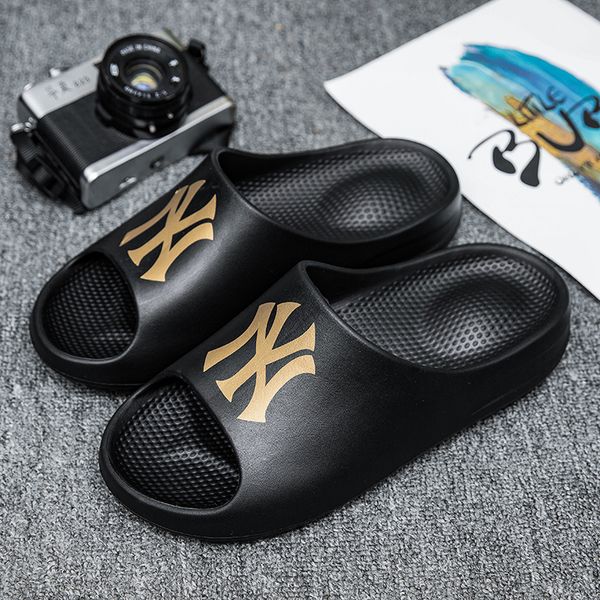 2021 mens womens fashion slide sandals slippers outdoor beach slipper casual black white flip flops
2021 mens womens fashion slide sandals slippers outdoor beach slipper casual black white flip flops