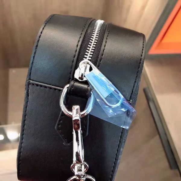 2021 new women's classic printing camera bag red and blue wide men women bags strap men's single handbag shoulder slant span
2021 new women's classic printing camera bag red and blue wide men women bags strap men's single handbag shoulder slant span