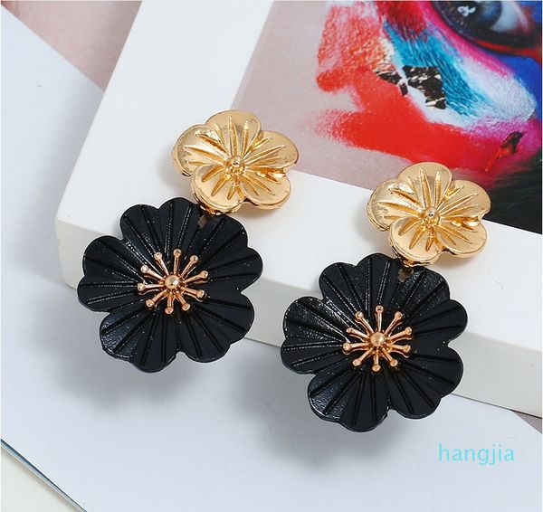 women's studs black color flower for women bijoux metal earings fashion jewelry elegant hanging earrings, Golden;silver
women's studs black color flower for women bijoux metal earings fashion jewelry elegant hanging earrings, Golden;silver