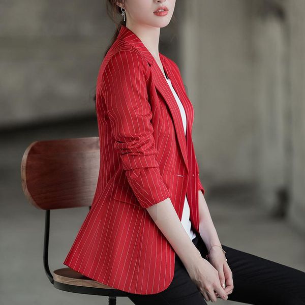 elegant women's small suit jacket autumn 2021 striped casual ladies long coat slim wild spring suits & blazers, White;black
elegant women's small suit jacket autumn 2021 striped casual ladies long coat slim wild spring suits & blazers, White;black