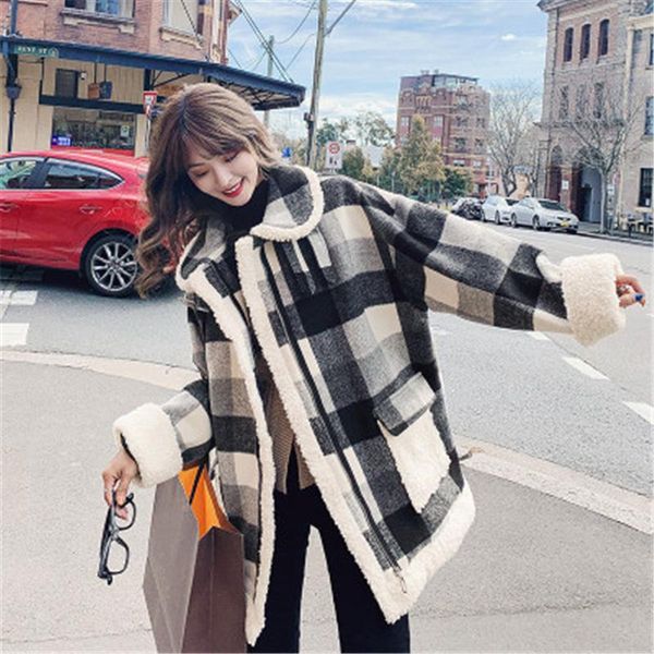 women's wool & blends plaid woolen cloth stitching lamb coat ladies 2021 autumn winter fashion loose large size retro trend 190, Black
women's wool & blends plaid woolen cloth stitching lamb coat ladies 2021 autumn winter fashion loose large size retro trend 190, Black