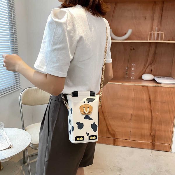 fun cow shape box chain shoulder crossbody fashion purses and handbag women clutch bag pouch for young girls pu leather new c0601
fun cow shape box chain shoulder crossbody fashion purses and handbag women clutch bag pouch for young girls pu leather new c0601