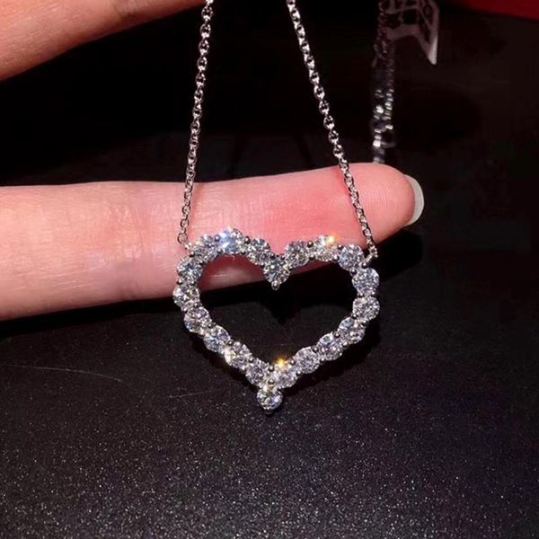 huitan brilliant cubic zirconia heart necklace women high-quality silver plated romantic bridal wedding pendent jewelry pendant necklaces
huitan brilliant cubic zirconia heart necklace women high-quality silver plated romantic bridal wedding pendent jewelry pendant necklaces