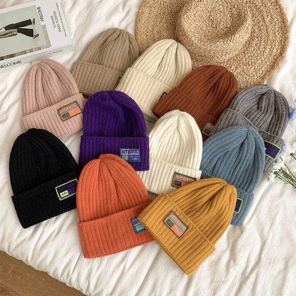 hat female autumn and winter designer fashion brand letter label knitted wool, Blue;gray
hat female autumn and winter designer fashion brand letter label knitted wool, Blue;gray