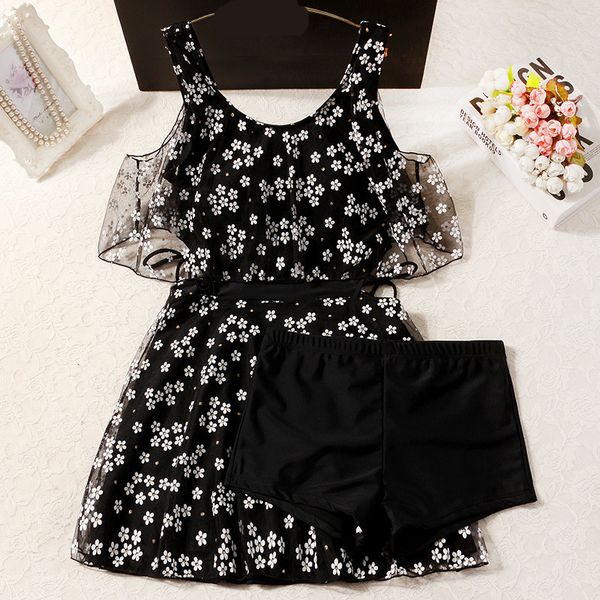 swimwear 2021 fragmentary flower conservative student split two piece flat angle skirt spring swimsuit female, White;black
swimwear 2021 fragmentary flower conservative student split two piece flat angle skirt spring swimsuit female, White;black