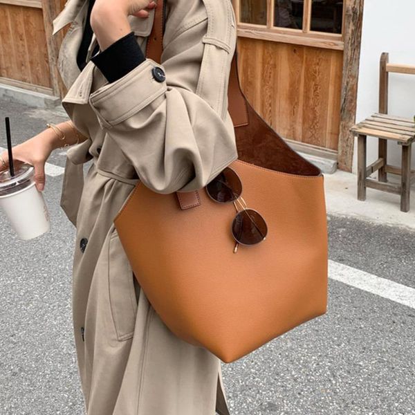 evening bags 2021 fashion korean simple bucket bag women large capacity single shoulder brown all-match soft leather pack ladies totes
evening bags 2021 fashion korean simple bucket bag women large capacity single shoulder brown all-match soft leather pack ladies totes