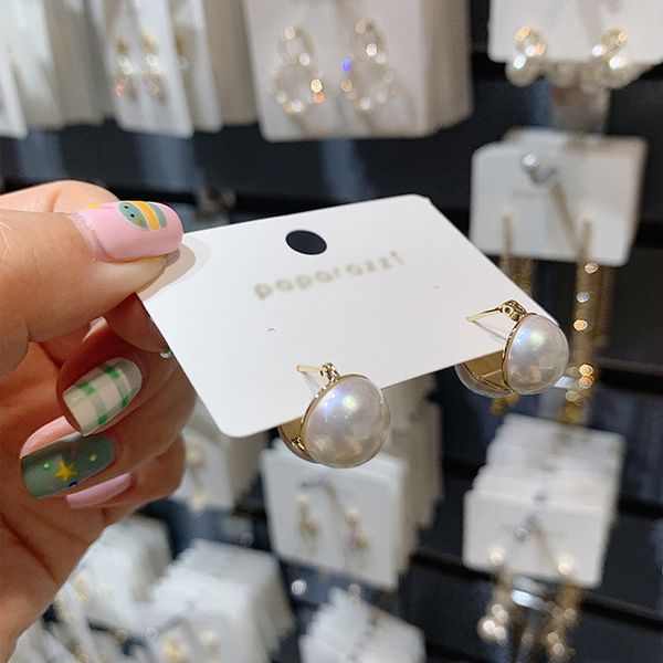 70% off ins net red magic pearl ball earrings new earrings of dongdamen, south korea, Golden;silver
70% off ins net red magic pearl ball earrings new earrings of dongdamen, south korea, Golden;silver