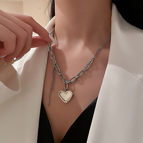 amulet pendants titanium steel necklace 2021 cool style hip hop love silver korean metal clavicle, Golden;silver
amulet pendants titanium steel necklace 2021 cool style hip hop love silver korean metal clavicle, Golden;silver