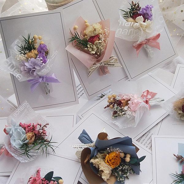 greeting cards dried flower card gypsophila forget-me-not rose small bouquet gift box valentine's day teacher's event
greeting cards dried flower card gypsophila forget-me-not rose small bouquet gift box valentine's day teacher's event