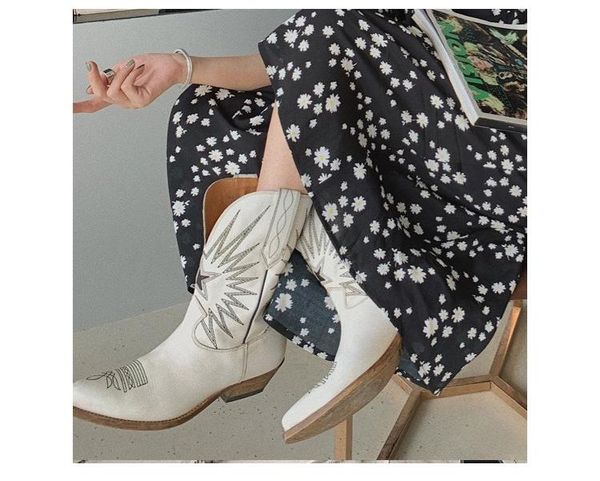 boots leather pointed embroidery heel western cowboy personalized short women's, Black
boots leather pointed embroidery heel western cowboy personalized short women's, Black