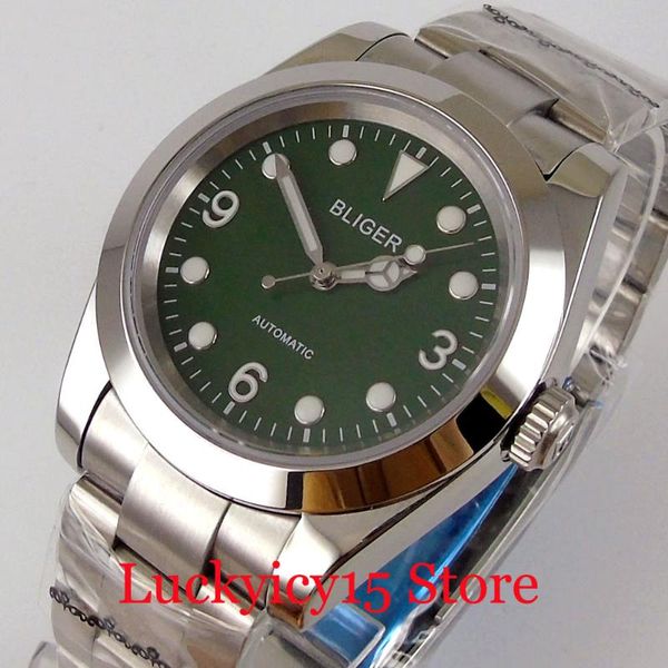green /blue 39mm polished automatic men watch 24 jewels nh35abrushed band screwdown crown flat sapphire crystal wristwatches, Slivery;brown
green /blue 39mm polished automatic men watch 24 jewels nh35abrushed band screwdown crown flat sapphire crystal wristwatches, Slivery;brown