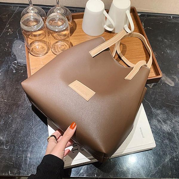 evening bags brand designer handbags women shoulder female large capacity tote soft pu leather ladies messenger and purses
evening bags brand designer handbags women shoulder female large capacity tote soft pu leather ladies messenger and purses