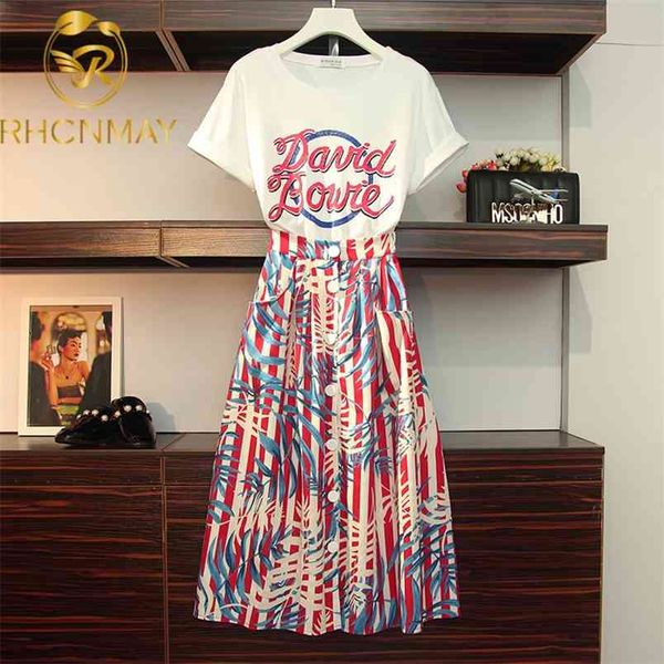 summer fashion letter print short sleeve t-shirt + single-breasted striped mid skirt sets women 2 piece set 210506, White
summer fashion letter print short sleeve t-shirt + single-breasted striped mid skirt sets women 2 piece set 210506, White
