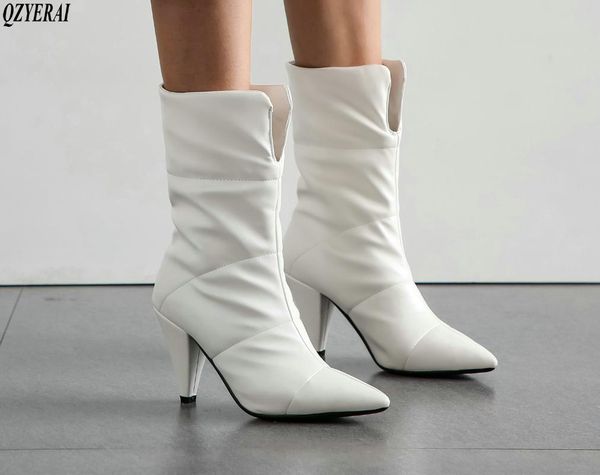 boots snow women sewing winter plush shoes elastic band warm waterproof woman, Black
boots snow women sewing winter plush shoes elastic band warm waterproof woman, Black